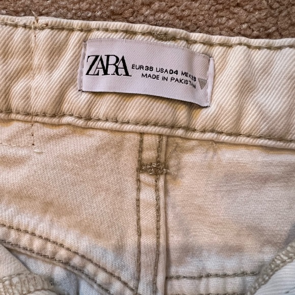 Zara Straight Leg White Jeans - Picture 3 of 5